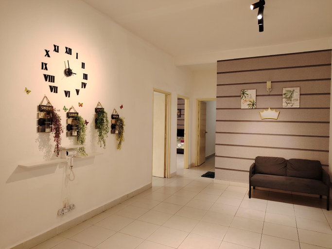 Public Area 3, D04-Walk to Ikea Tebrau/Toppen/Aeon 8 mins 4-11pax, Johor Bahru