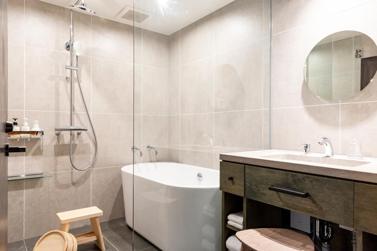 Bathroom 5, Hotel mio, Shimabara