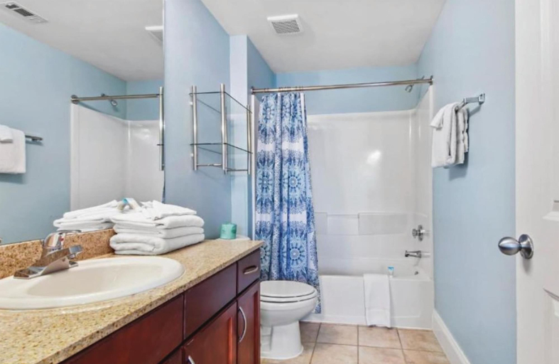 Bathroom 5, Laketown Wharf 317, Bay