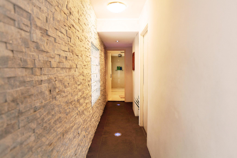 Others 3, Apartment near Central Station #1 Location!, Sydney