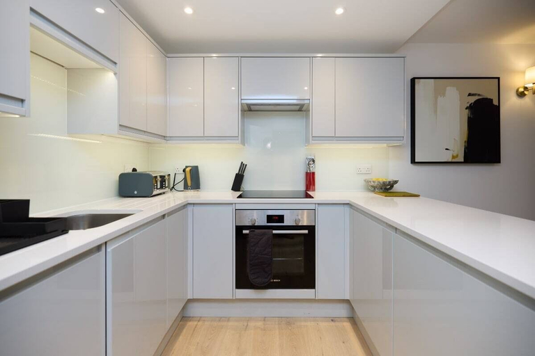 Others 4, The Melbray Gem - 2bdr Apartment With Courtyard, London