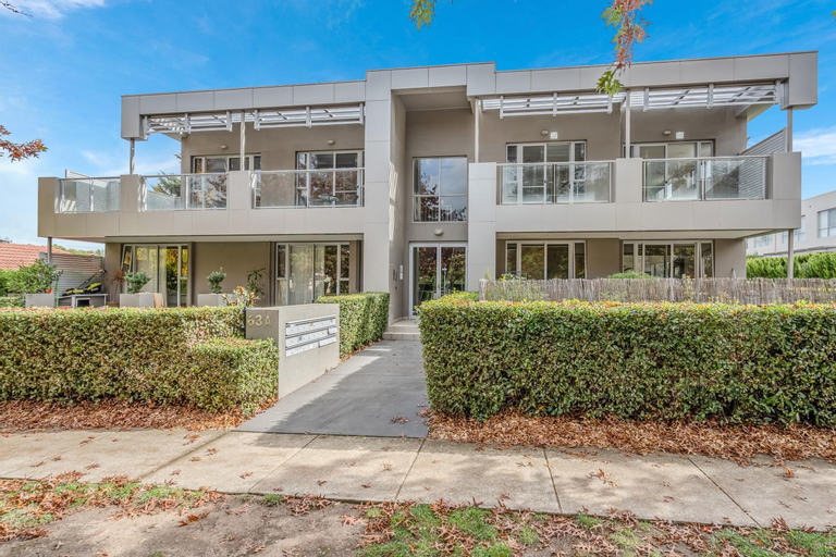 One Bedroom Apartment in Braddon, Canberra