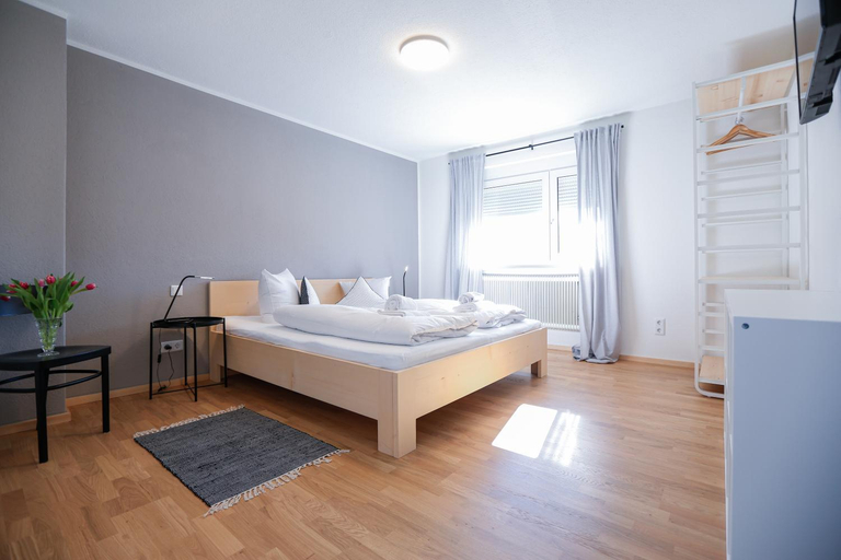 Others 5, Wohnung OG KLIMATISIERT mit 3 Schlafzimmer in ruhiger Gegend, Feldkirch