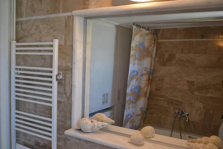 Bathroom 4, Black Coast Hotel Santorini, South Aegean