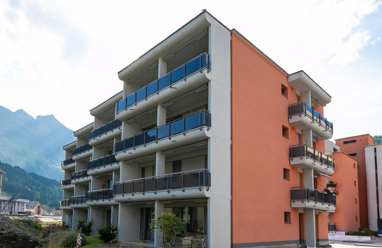Exterior & Views 1, Spirit Apartments - Studio #3 - Balkon - Parkplatz, Obwalden