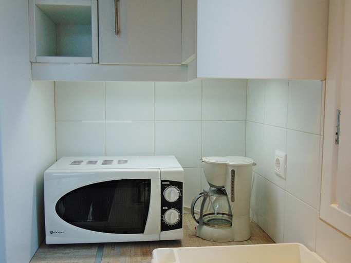 Kitchen 2, George's Seaside Apartments Sifnos, South Aegean
