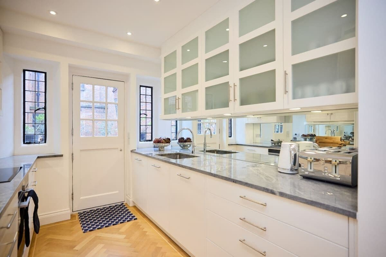 Others 5, The Charm of Chelsea - Modern 4bdr With Shared Courtyard, London