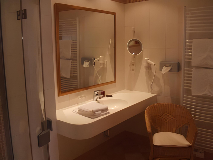 Bathroom 3, Kirchenwirt Hotel Restaurant Wachau, Krems an der Donau Land