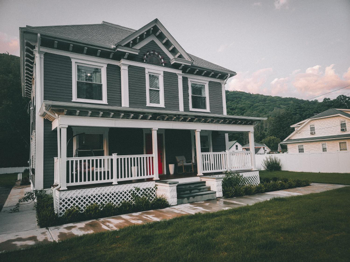 Chateau Lodge - Ski Shandaken, Hunter, Catskills, Windham, Belleayre, Ulster