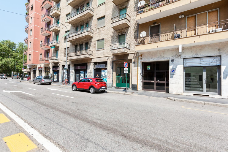 Corsica Huge Terrace Flats, Milano