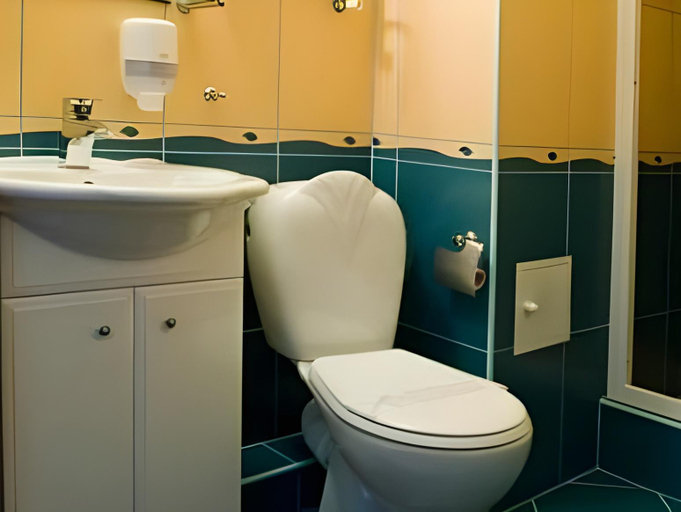 Bathroom 3, Hotel Kresowianka, Bydgoszcz City