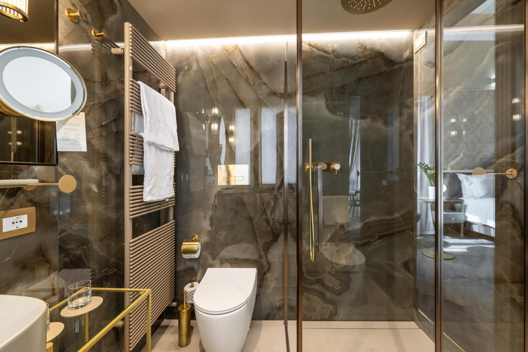 Bathroom 3, Palazzina Sardi, Venezia