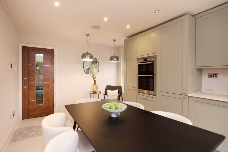Others 5, The Kensal Green Place - Modish 2bdr Flat With Study Room, London