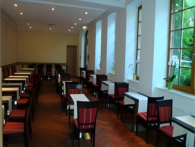Food & Drinks 3, Hotel Fabrik Wien, Wien