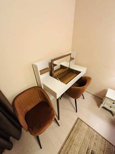Others 5, Mellis Boutique, Cluj-napoca