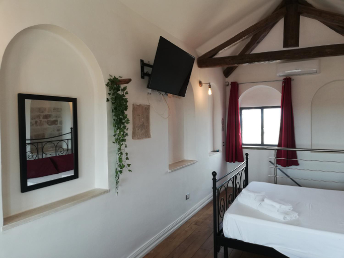 Bedroom 12