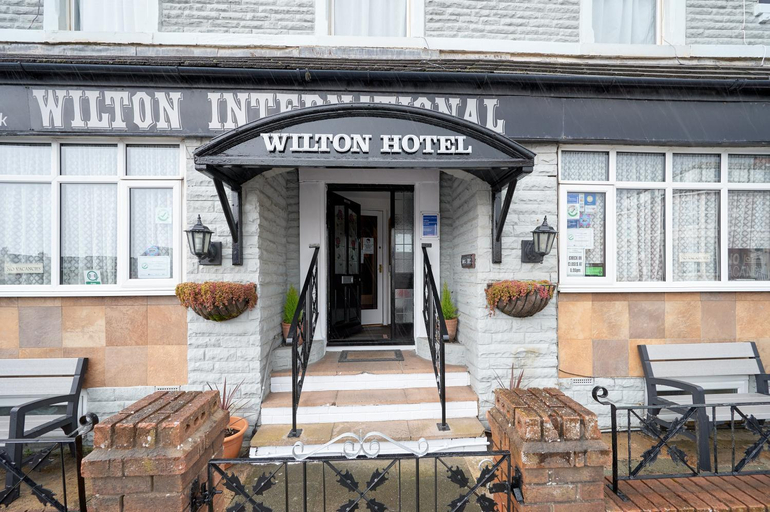 Others 4, The Wilton International, Blackpool