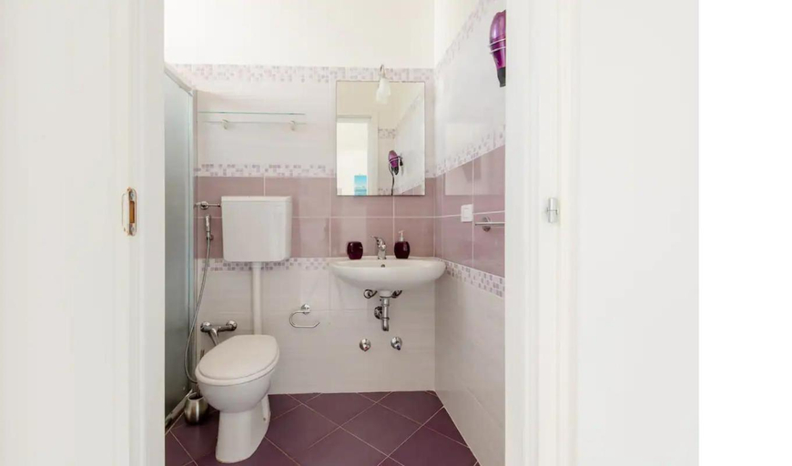 Others 5, Briciola's rooms, Lecce