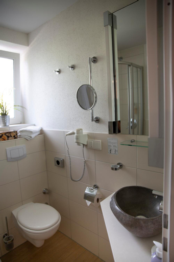 Bathroom 4