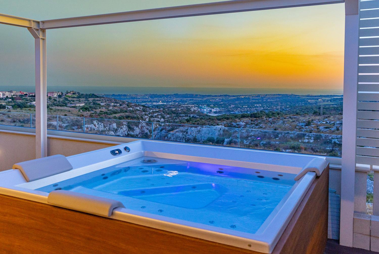 Sport & Beauty 2, Melifra, Jacuzzi e Vista Panoramica, Ragusa
