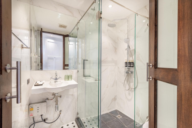 Bathroom 3