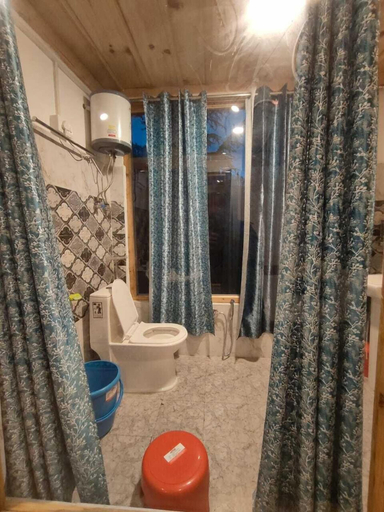 Bathroom, Hotel Shreya cozy hut, Kullu