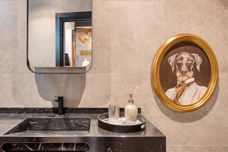 Bathroom 2, Boutique D’Argent, Toledo