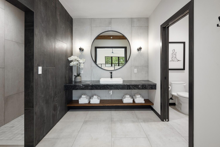 Bathroom 3, McGregor & Main - Luxury Lofts, Pennington