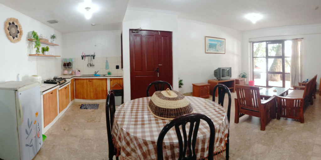 Dining Room 7