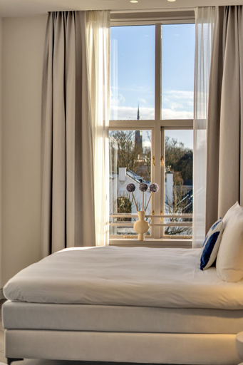 Bedroom 4, Hotel Kobalt, The Hague