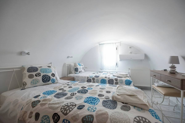 Bedroom 2, Black Coast Hotel Santorini, South Aegean