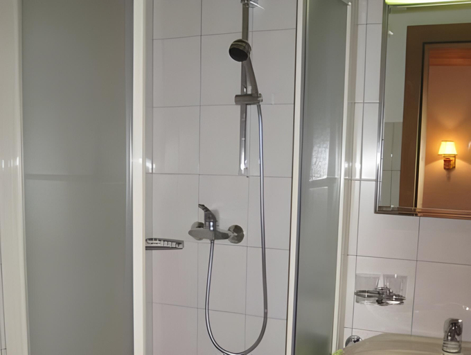 Bathroom, Hotel Cuntera, Surselva