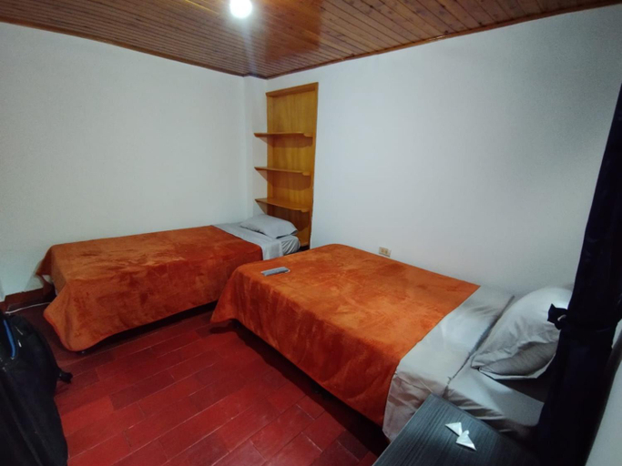 4, Casa Esther, Santafé de Bogotá