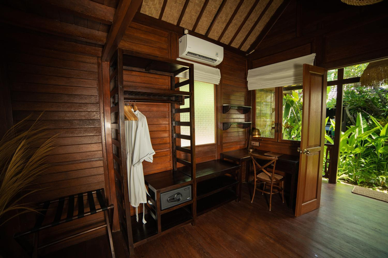 Dining Room 10