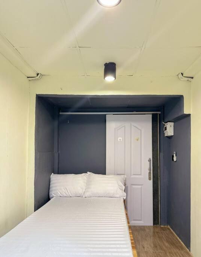 Bedroom 2, Chubby 5 Room 3, Bang Plad