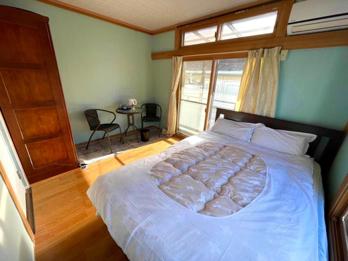 Bedroom 2, Hiku no Yado, Kokubunji