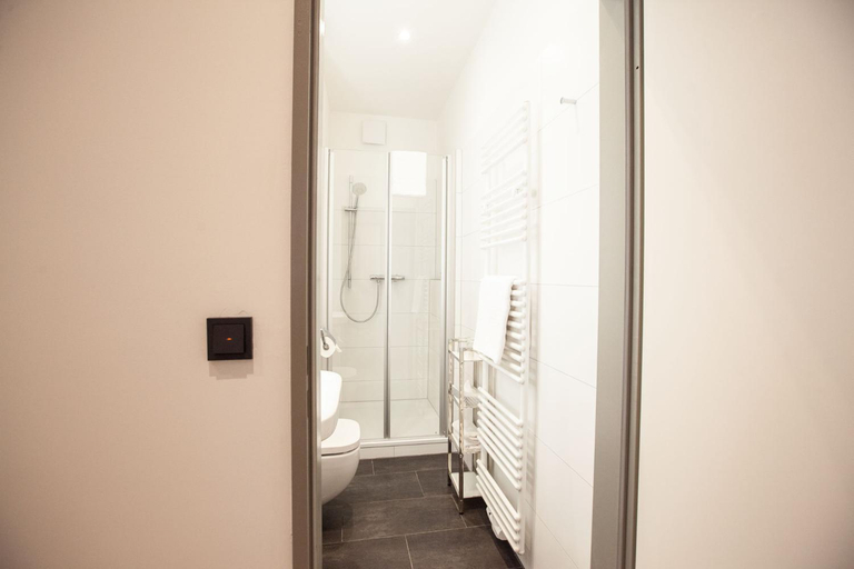 Bathroom 5, Gastehaus freches Perlhuhn, Bremen