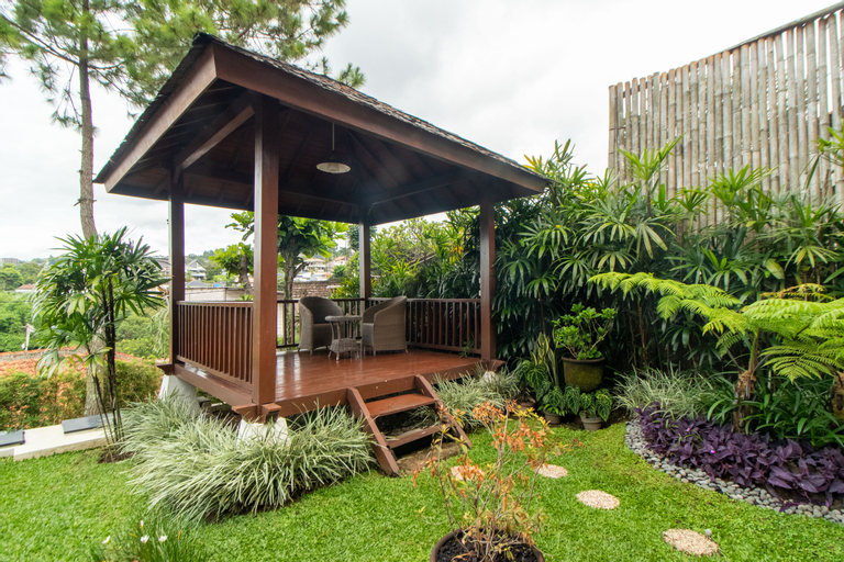 Exterior & Views 5, De Reiz Villa Ethnic Syariah 3BR Private Pool Family Only, Bandung