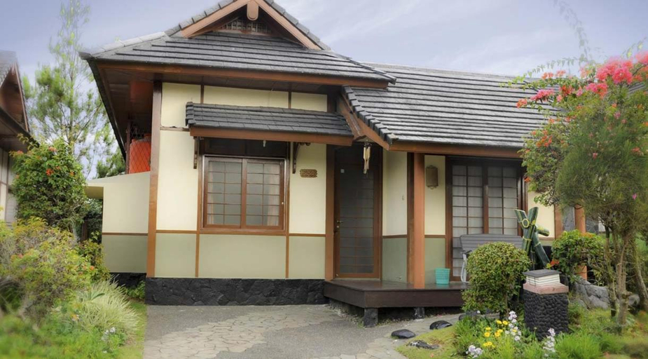 Exterior & Views 1, Villa Kota Bunga Ade-0228, Cianjur