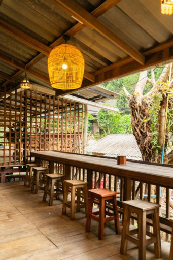 Food & Drinks 5, Chaiyapol Homestay, K. Mae On