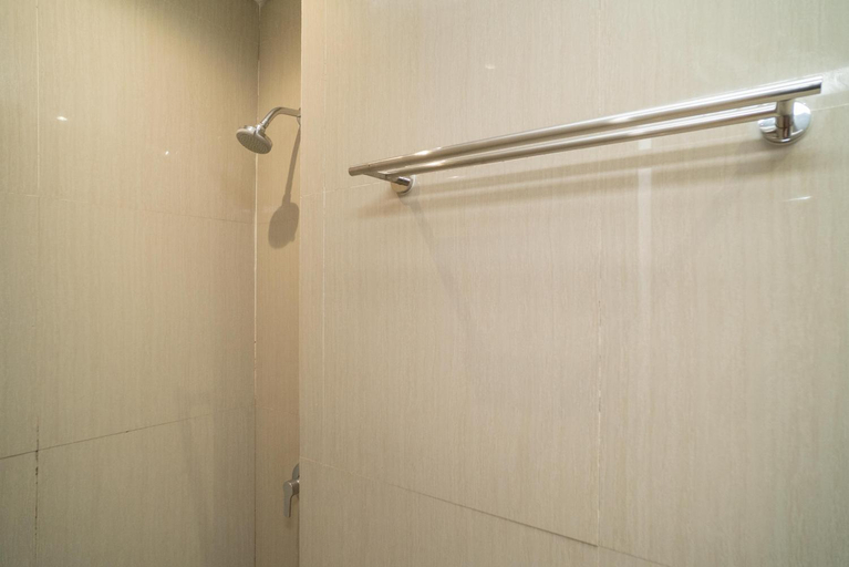 Bathroom 8