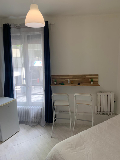 Others 5, Hotel La Defense, Hauts-de-Seine
