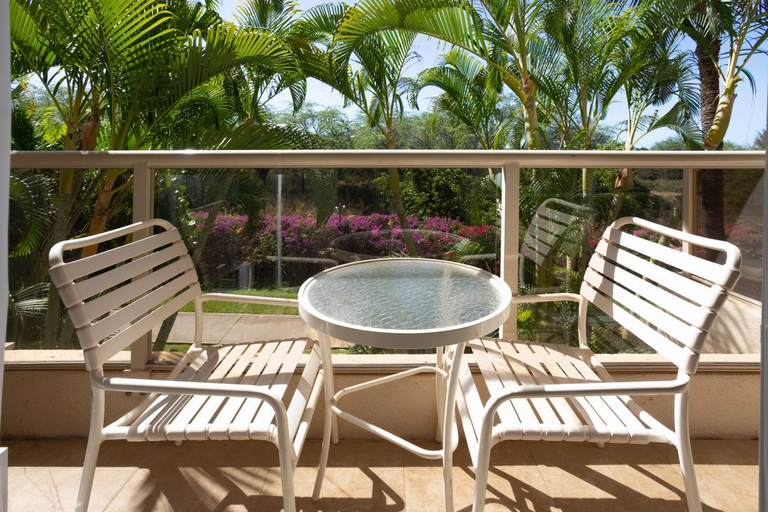 Others 3, Maui Banyan King Studio + Ocean View, Maui