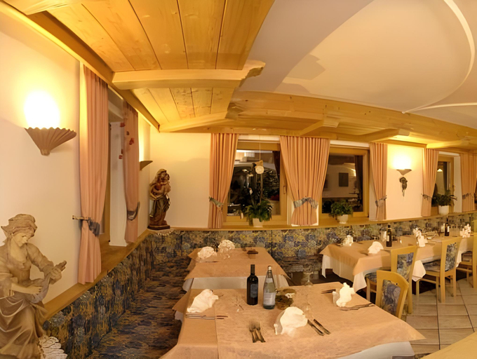 Food & Drinks 5, Hotel Ronce, Bolzano