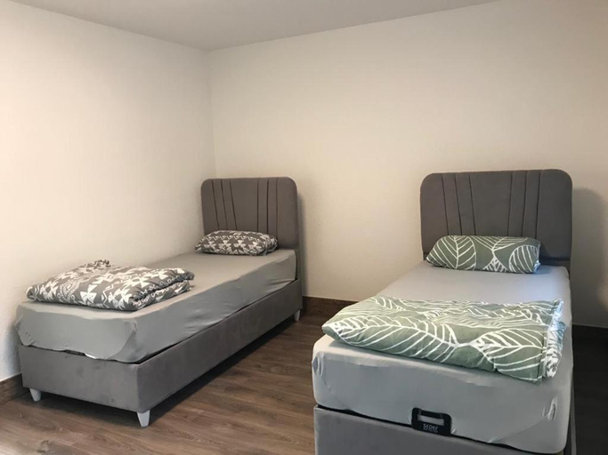 Others 4, Heidenheimer Zimmer, Heidenheim