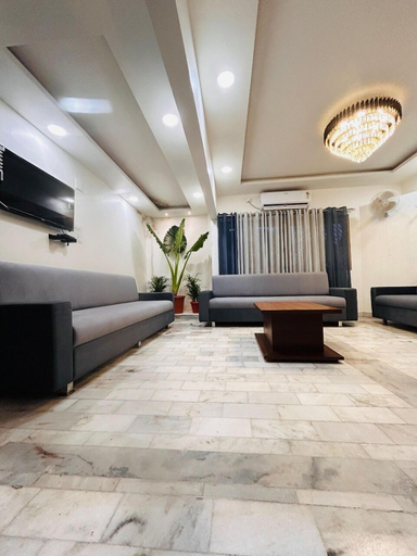 Others 3, Hotel 7 Cr, Vadodara