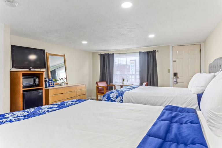 Bedroom 13