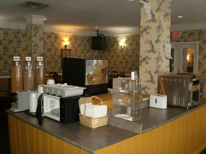Others 4, Royal Inn and Suites at Guelph, Wellington