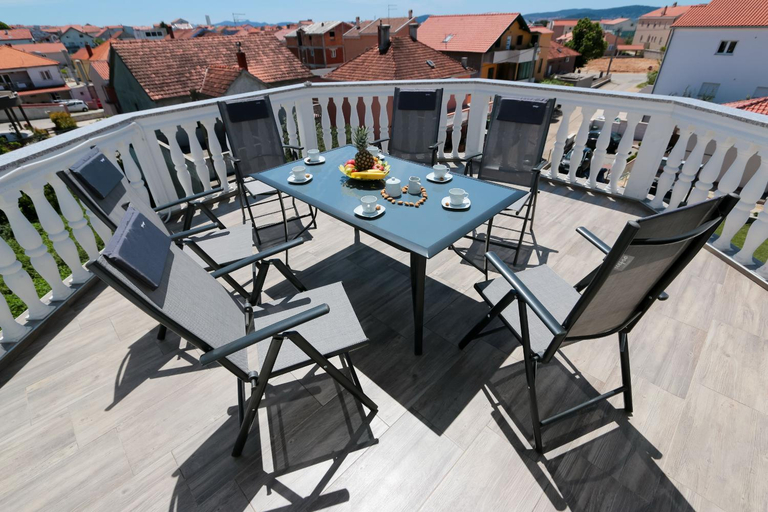 Others 4, Villa Masline, Zadar