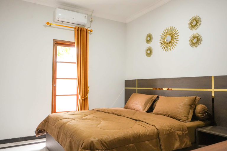 Bedroom 15